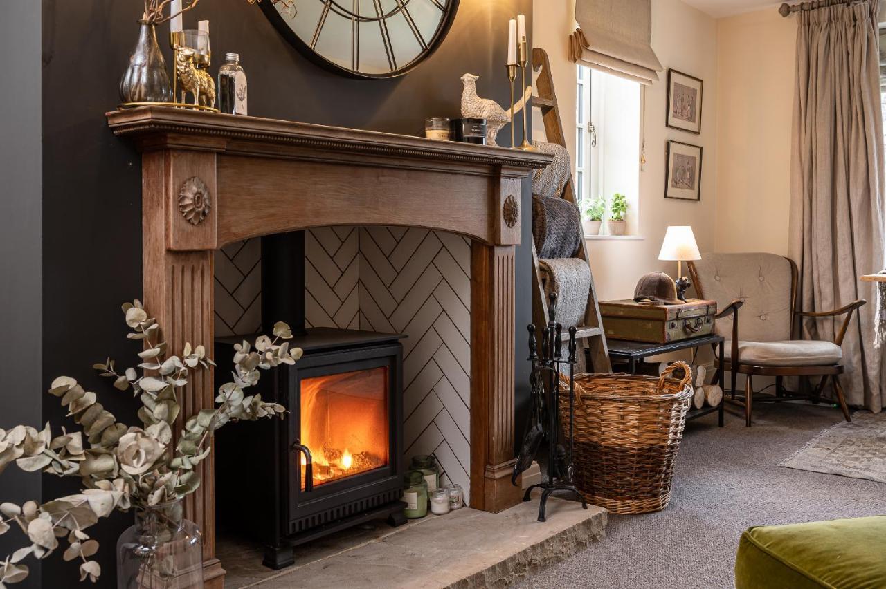 Stunning Country Cottage Pool in Wharfedale エクステリア 写真